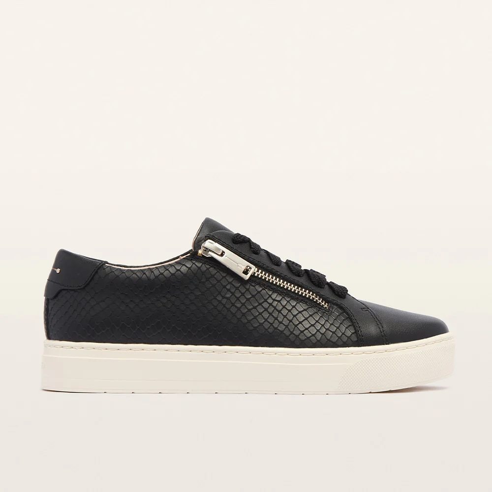 NEW FRANKIE4Black Billie II Black Emboss Leather Sneaker Side Zip Comfort Size 9